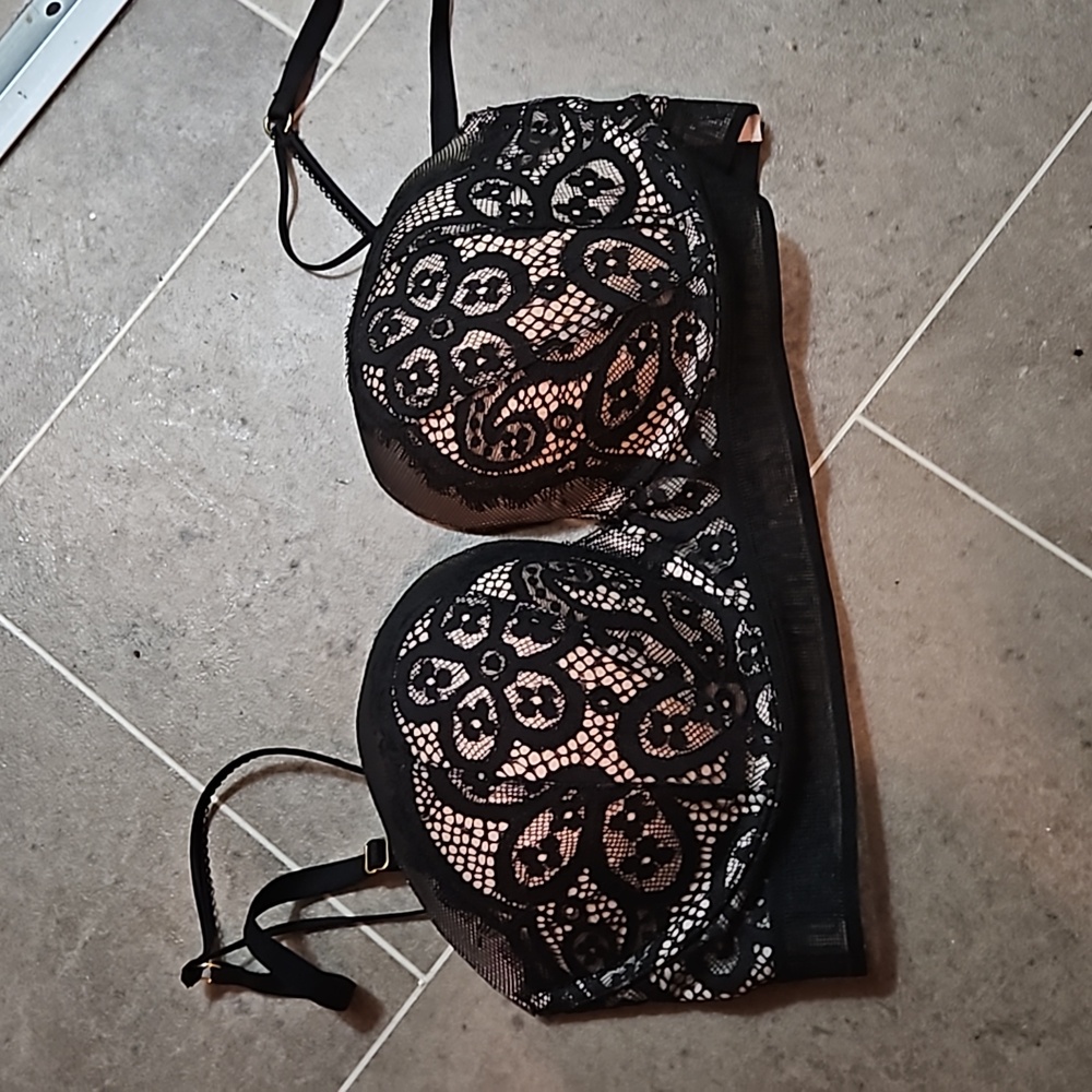Victoria secret 32dd black